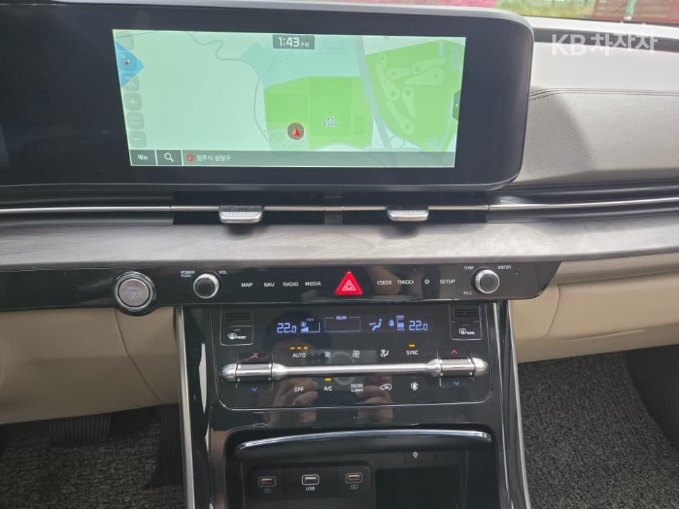 Kia Carnival 4th generationD2.2 9-seater Signature - 17
