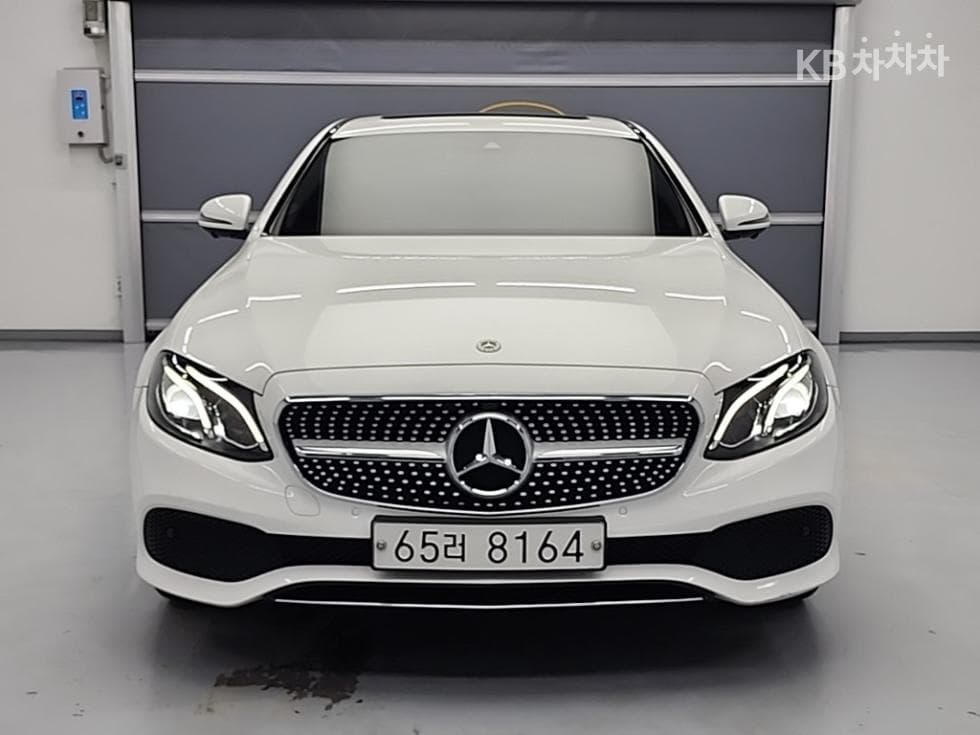 Mercedes-Benz Нов E-КласE200 Авангард W214 - 2