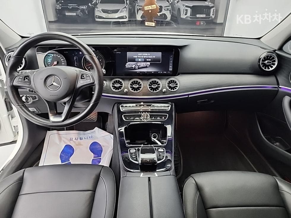 Mercedes-Benz Нов E-КласE200 Авангард W214 - 7