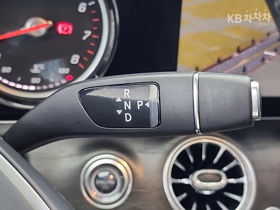 Mercedes-Benz Нов E-КласE200 Авангард W214 - 8