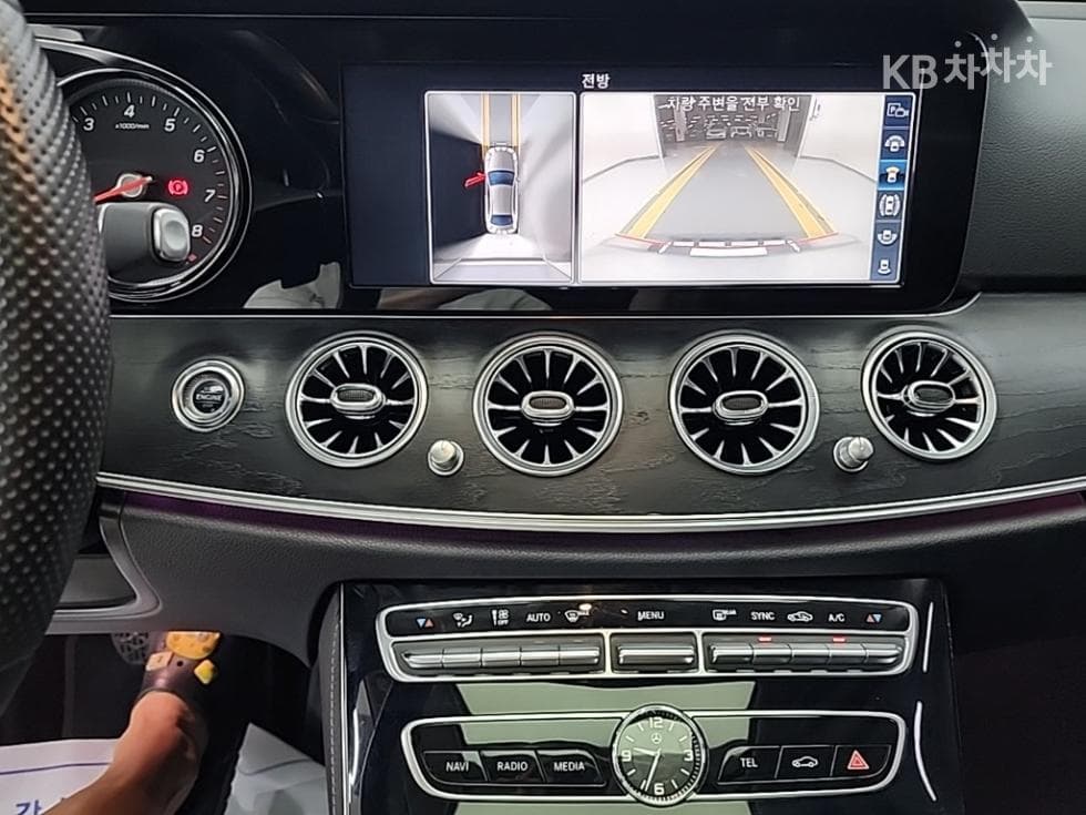 Mercedes-Benz Нов E-КласE200 Авангард W214 - 10