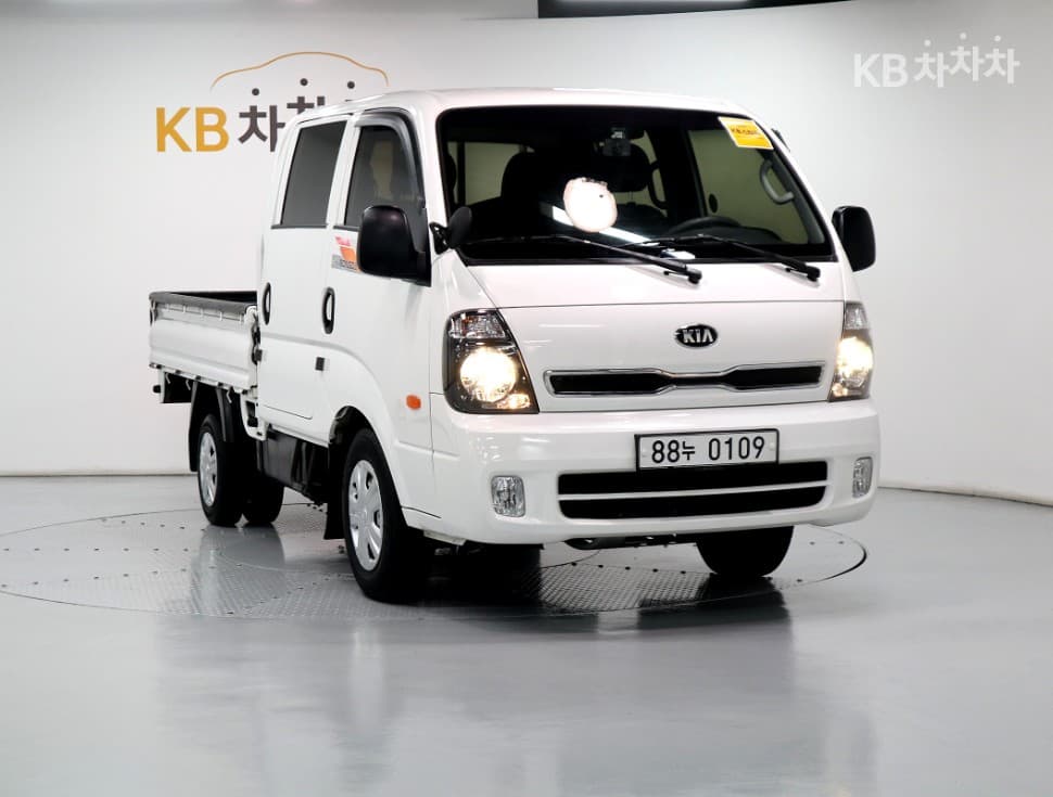 Kia Bongo 3 (light truck)1 Ton Extra Long Double Cab CRDi Luxury - 2