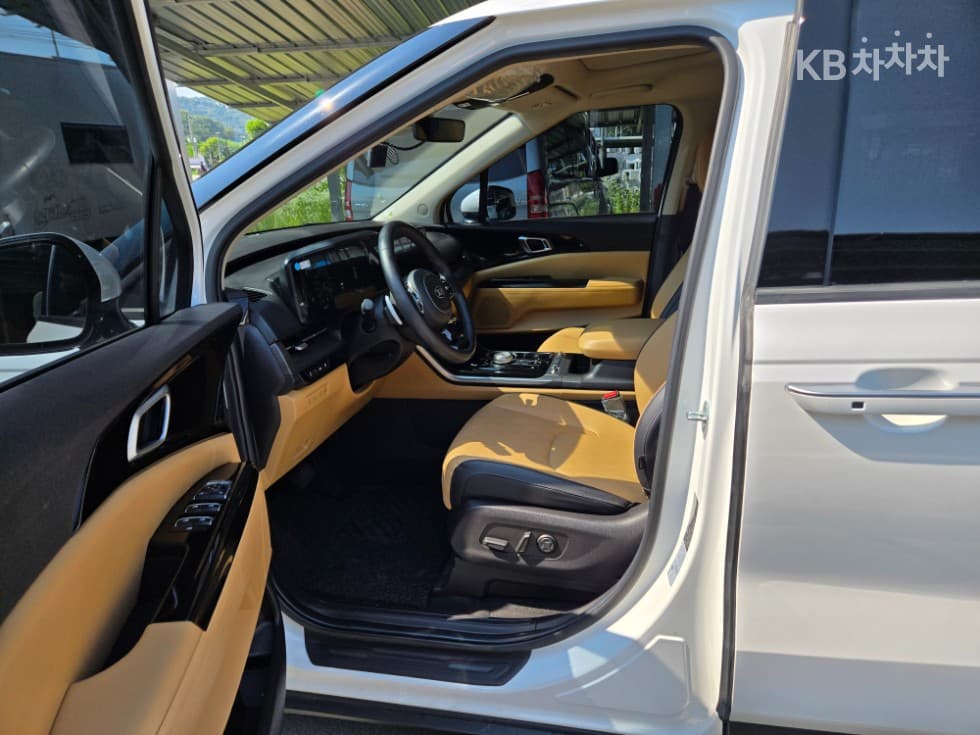 Kia Carnival 4th generationD2.2 9-seater Noblesse - 10