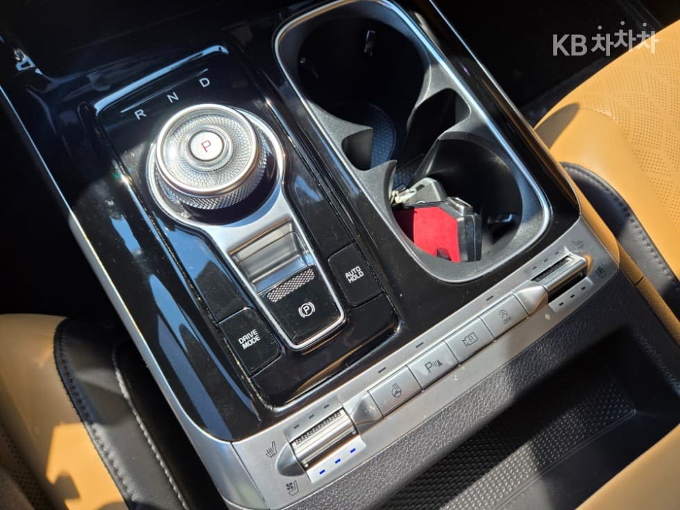 Kia Carnival 4th generationD2.2 9-seater Noblesse - 14
