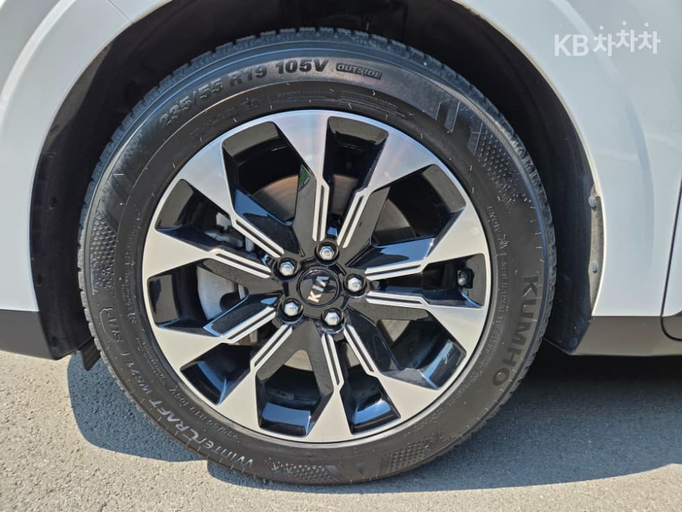 Kia Carnival 4th generationD2.2 9-seater Noblesse - 26