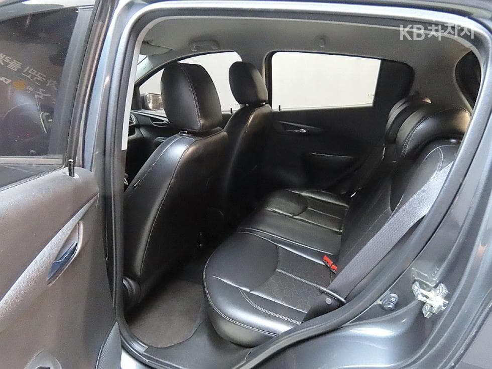 GM Korea The Next SparkLT Plus - 12