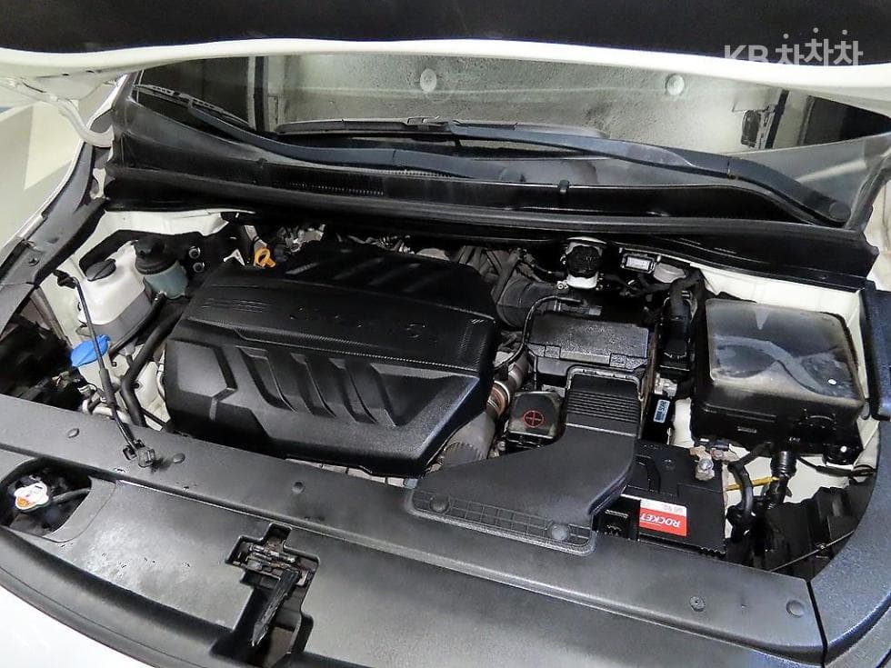 Kia The New (facelift) Carnival9-seater 2.2 Diesel Prestige - 19