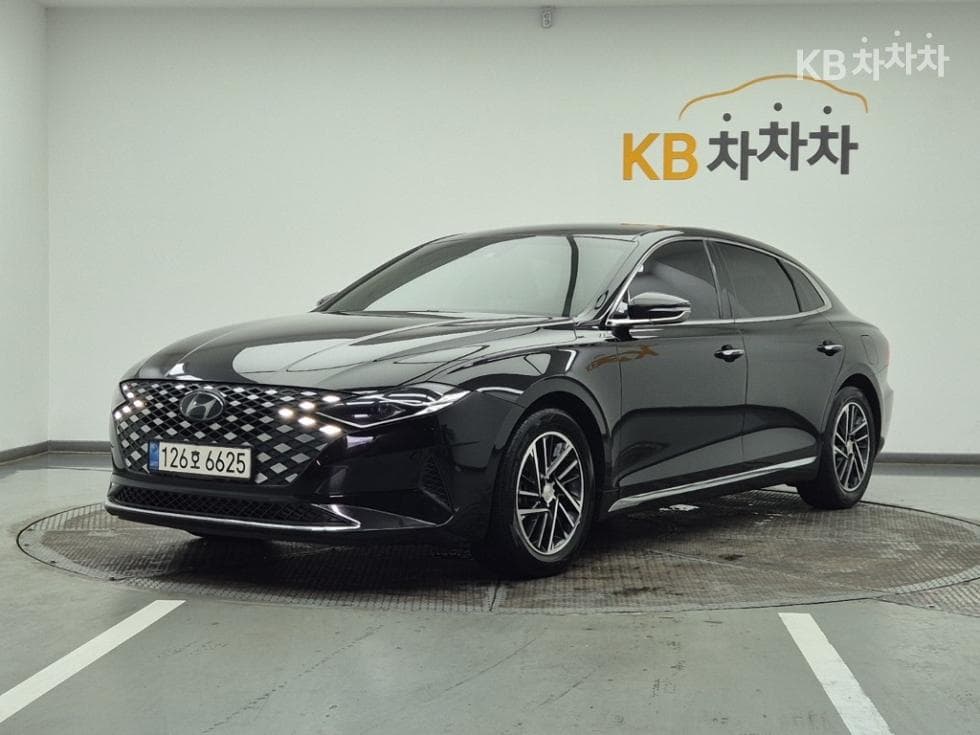 Hyundai The New (facelift) Grandeur (Azera) LPi 3.0 Rental car Modern - Image 1