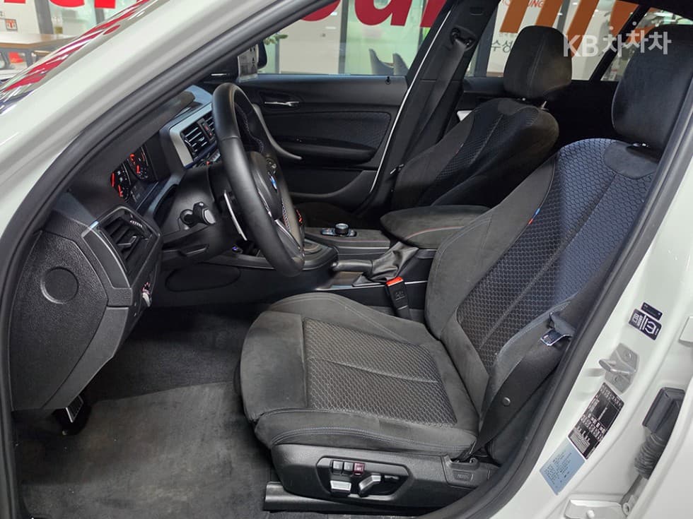 BMW New1시리즈118d M 스포츠 에디션 F20 쉐도우에디션 - 9