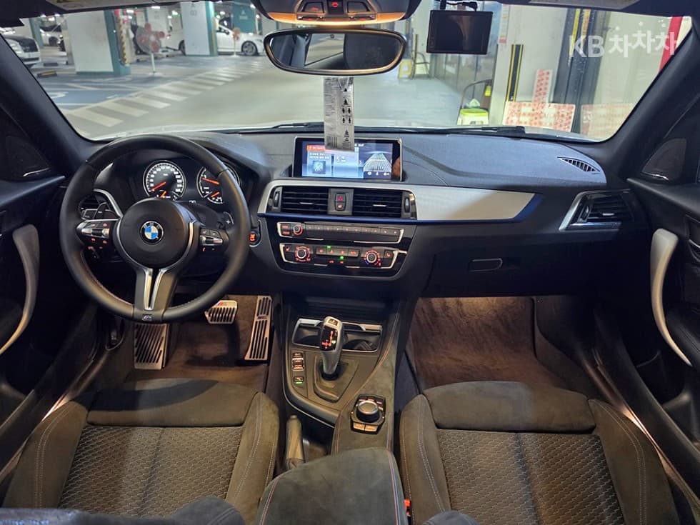 BMW New1시리즈118d M 스포츠 에디션 F20 쉐도우에디션 - 11