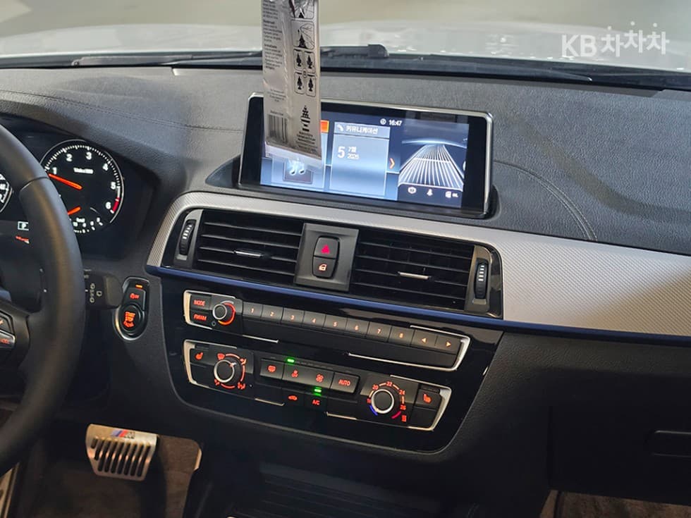 BMW New1시리즈118d M 스포츠 에디션 F20 쉐도우에디션 - 14