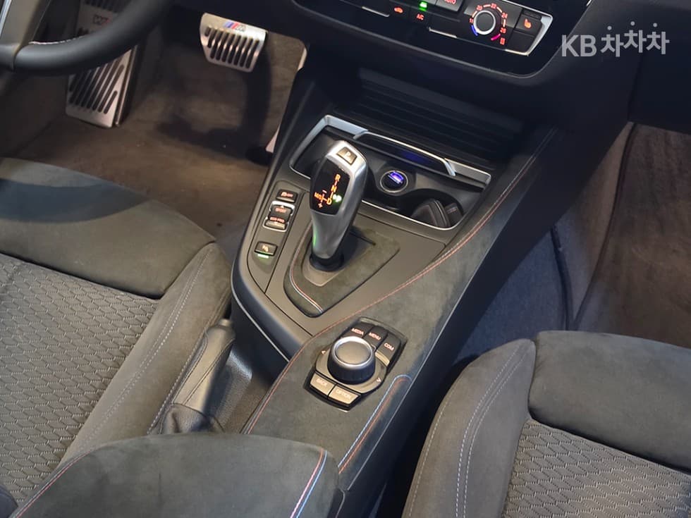 BMW New1시리즈118d M 스포츠 에디션 F20 쉐도우에디션 - 15