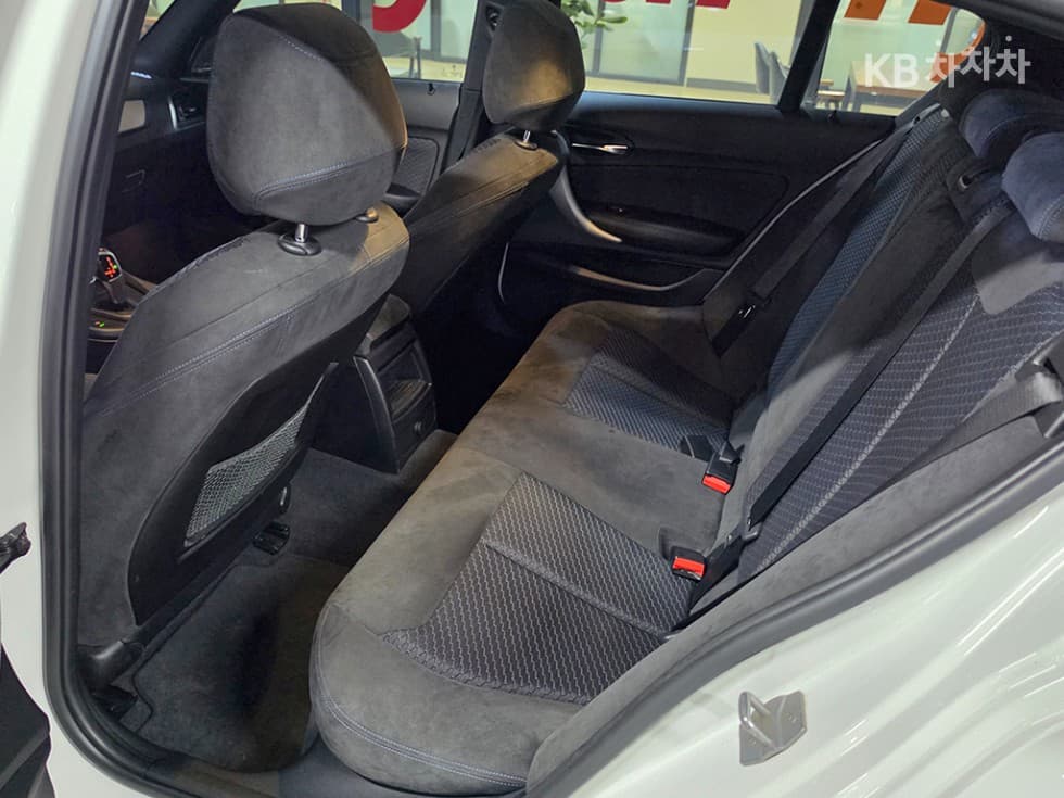 BMW New1시리즈118d M 스포츠 에디션 F20 쉐도우에디션 - 17