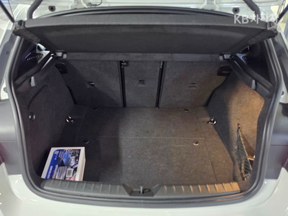 BMW New1시리즈118d M 스포츠 에디션 F20 쉐도우에디션 - 19