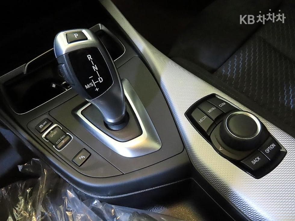 BMW New1시리즈118d 스포츠 Standard - 12