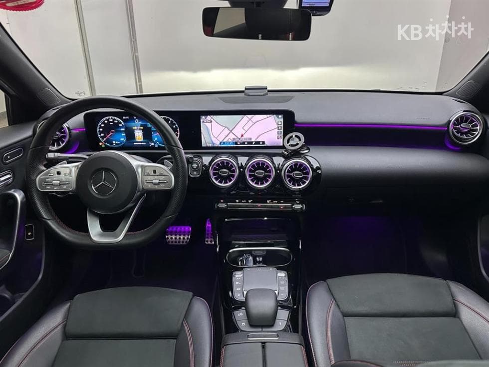 Mercedes-Benz A클래스(W177)AMG A35 4Matic - 11