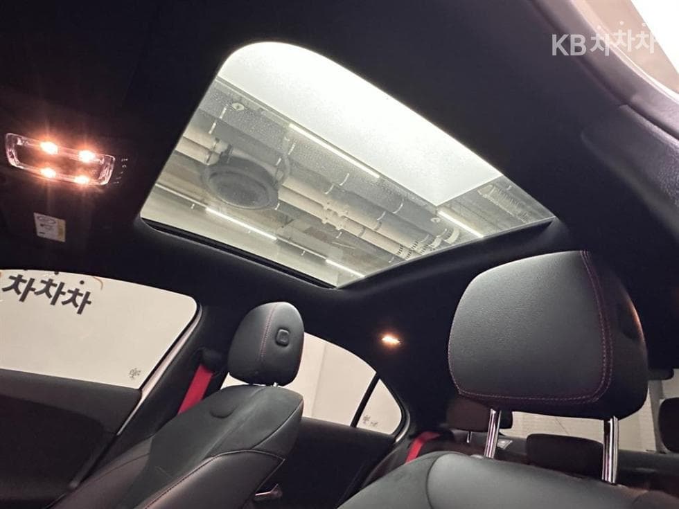 Mercedes-Benz A클래스(W177)AMG A35 4Matic - 17