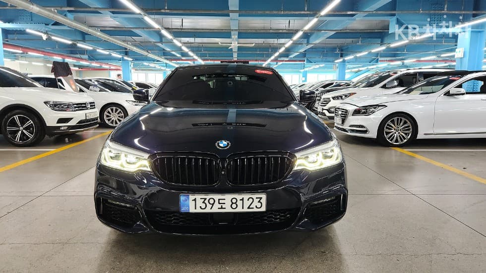BMW 올New5 Series (G30) 530i M Sport Plus - Image 1