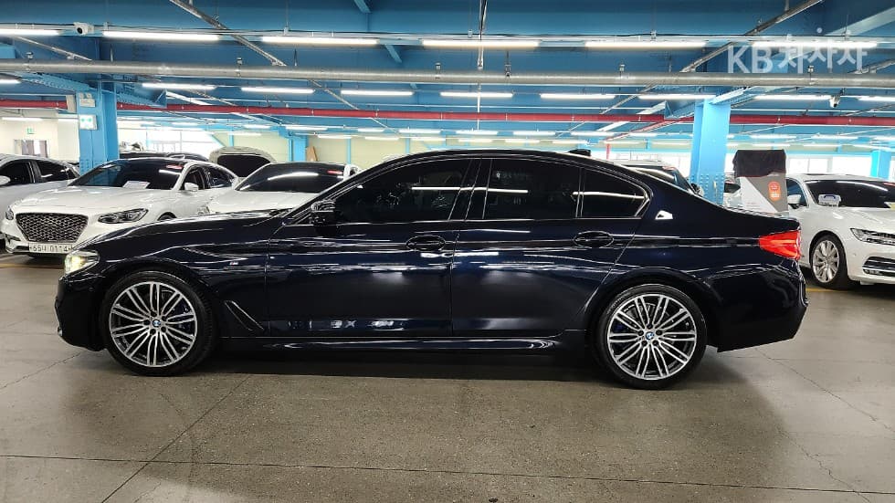 BMW 올New5 Series (G30)530i M Sport Plus - 8