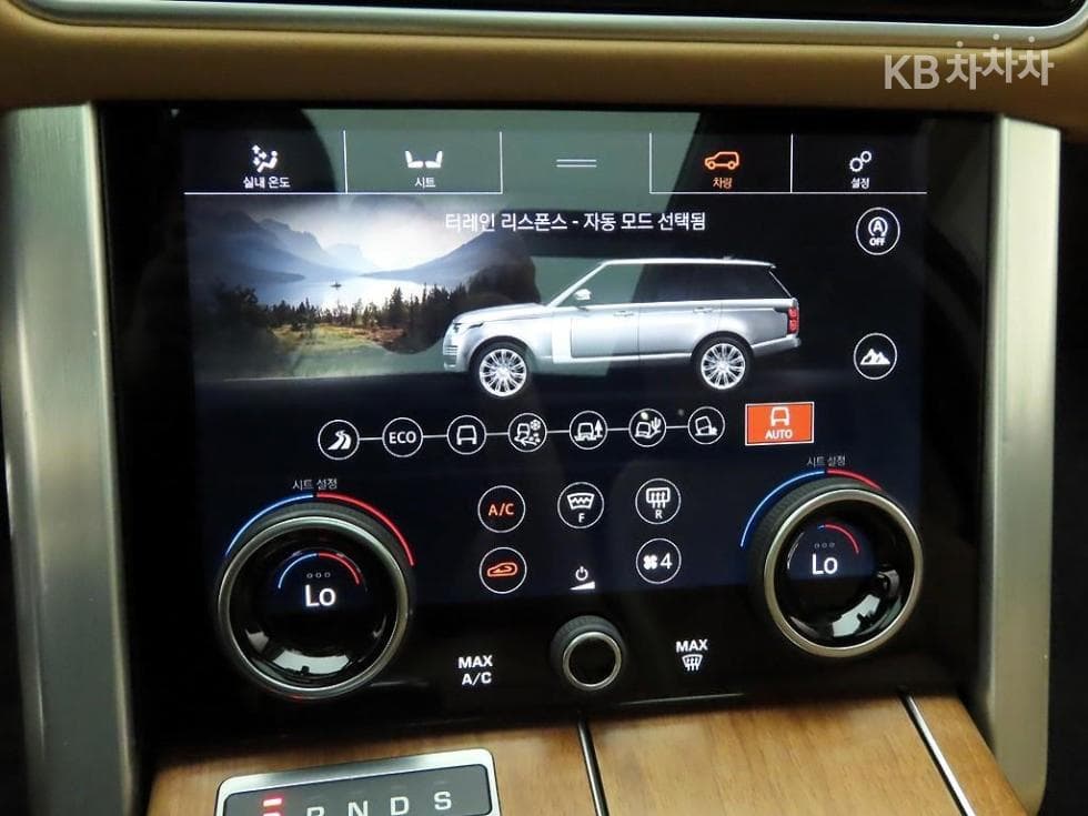 Land Rover New Range Rover4.4 SDV8 Autobiography L405 - 9