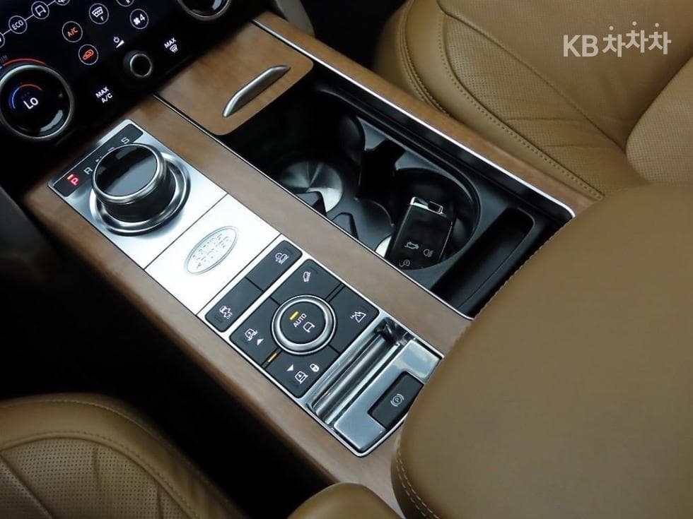 Land Rover New Range Rover4.4 SDV8 Autobiography L405 - 10