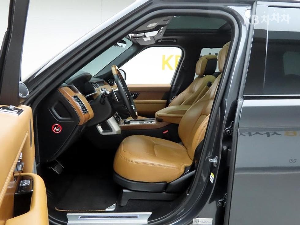 Land Rover New Range Rover4.4 SDV8 Autobiography L405 - 11