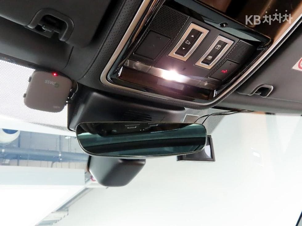 Land Rover New Range Rover4.4 SDV8 Autobiography L405 - 13