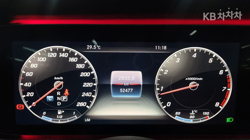 Mercedes-Benz E-Class (W213)E300 Exclusive - 5