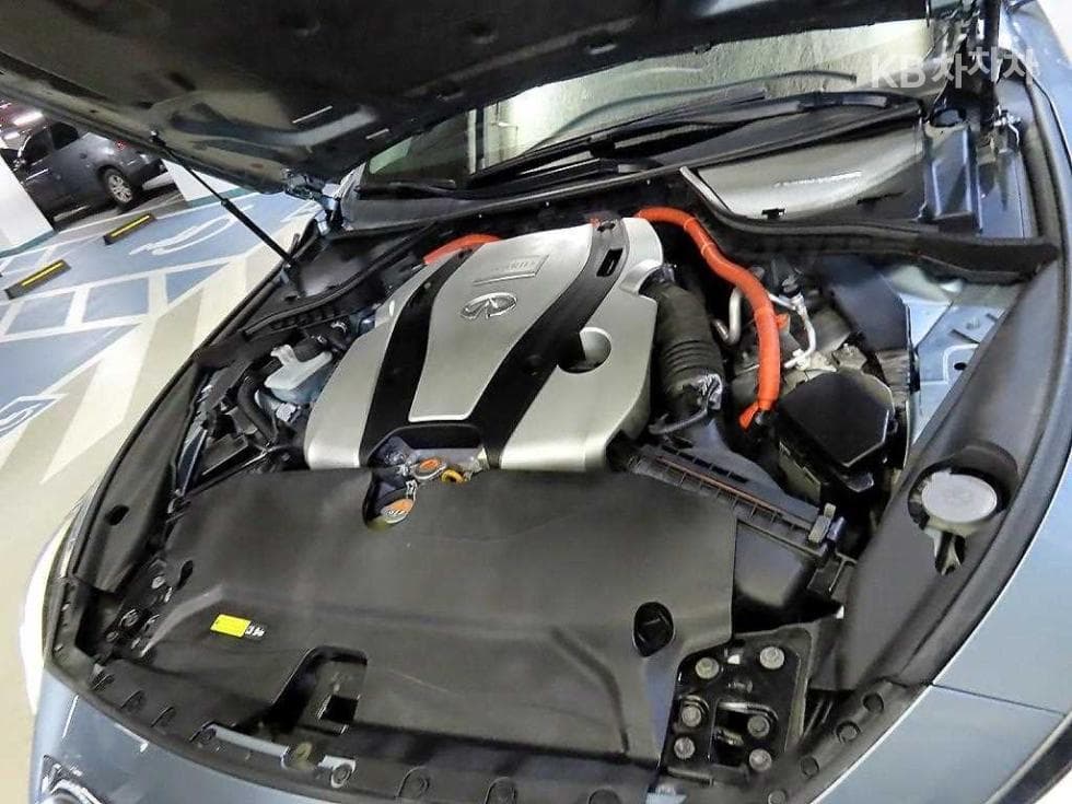 Местен피니티 Q503.5 S Hybrid Essence - 18