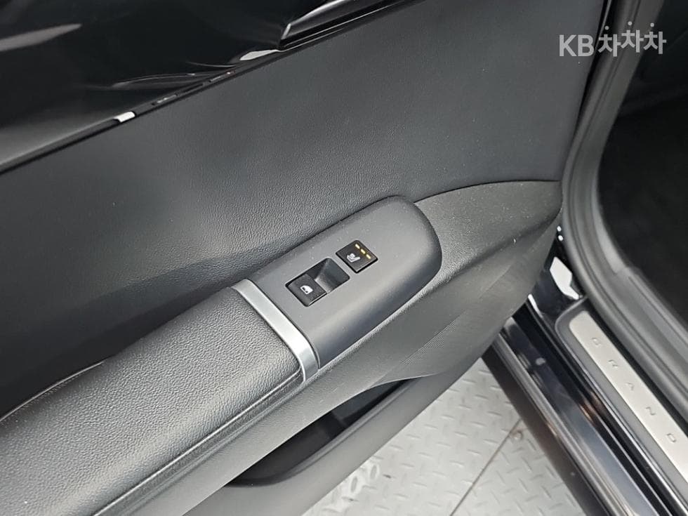 Hyundai The All New Grandeur (Azera)3.5 LPG 일반 Premium - 13