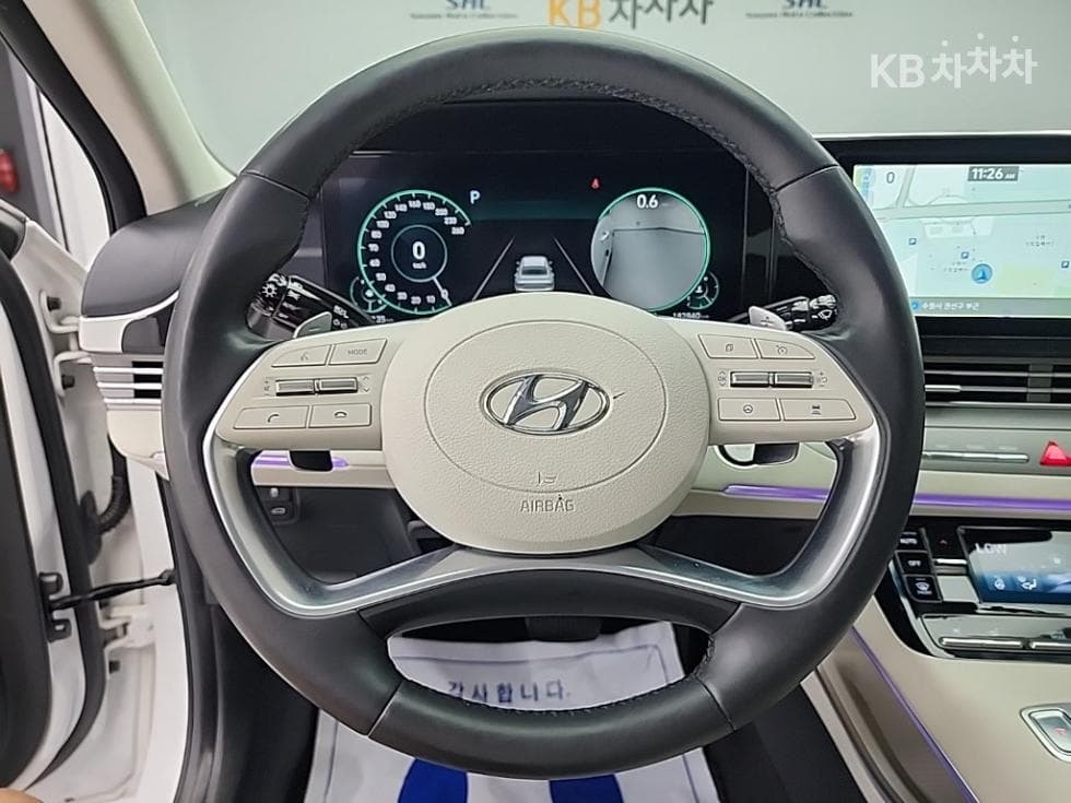 Hyundai The New (facelift) Grandeur (Azera)2.5 Le Blanc - 9