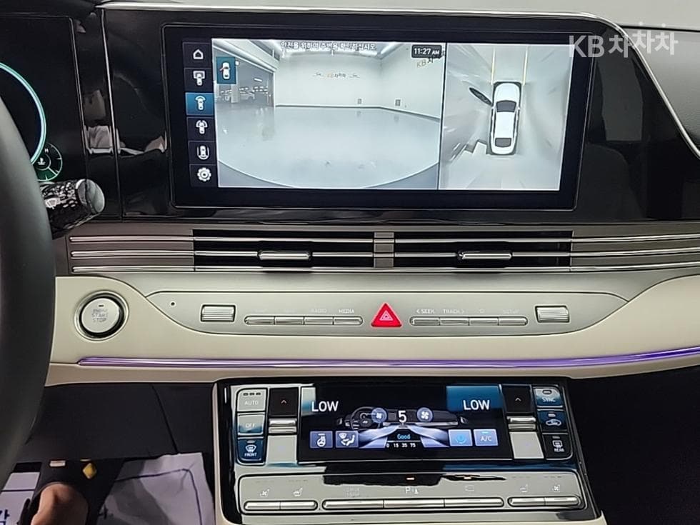 Hyundai The New (facelift) Grandeur (Azera)2.5 Le Blanc - 10