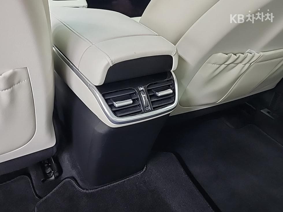 Hyundai The New (facelift) Grandeur (Azera)2.5 Le Blanc - 13