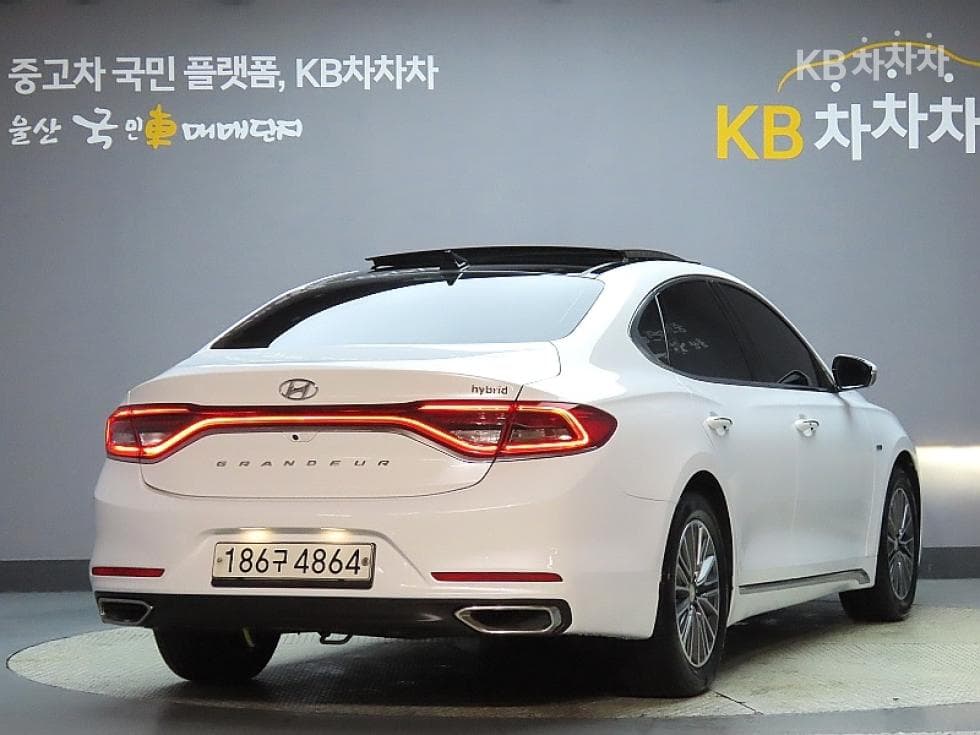 Hyundai Grandeur (Azera)IG HybridExclusive Standard - 2