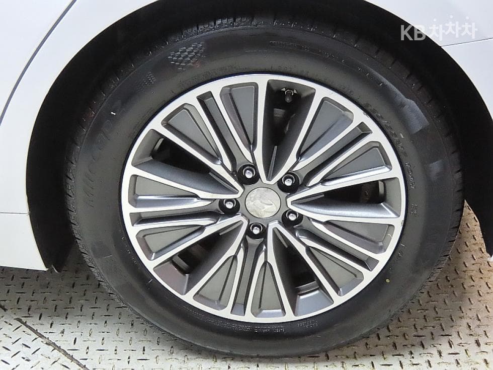 Hyundai Grandeur (Azera)IG HybridExclusive Standard - 20