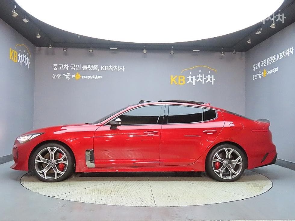 Kia Stinger3.3 Turbo 4WD GT - 5