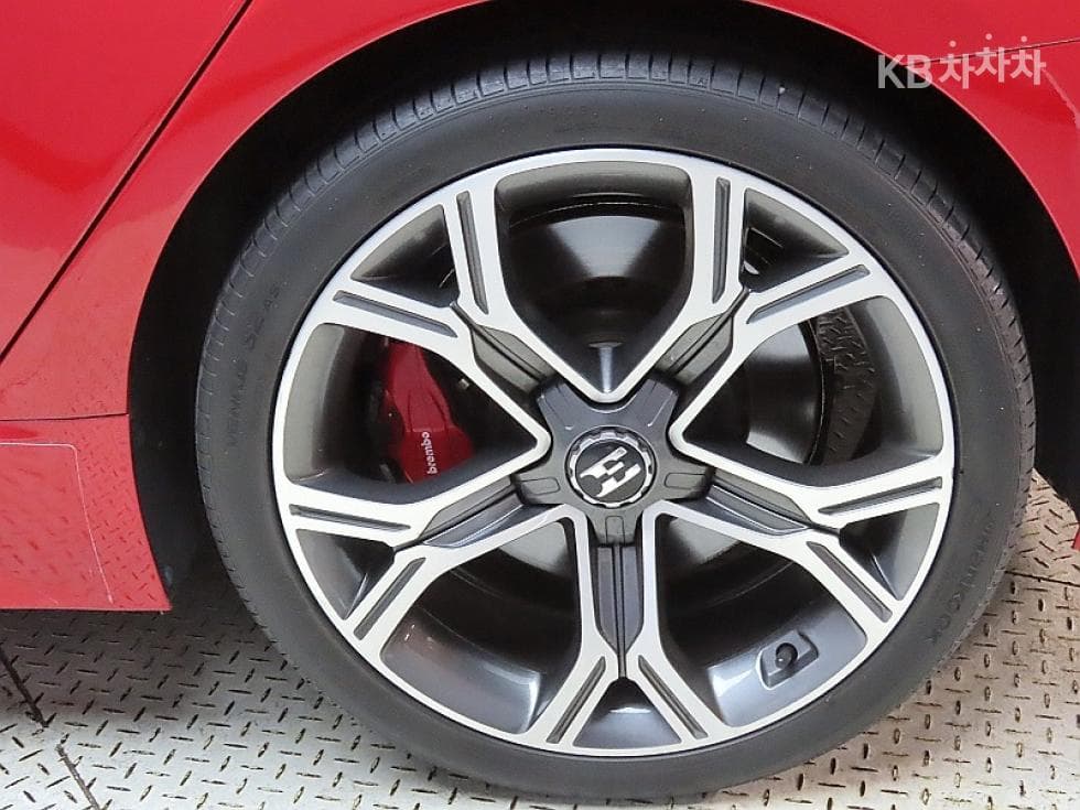 Kia Stinger3.3 Turbo 4WD GT - 20