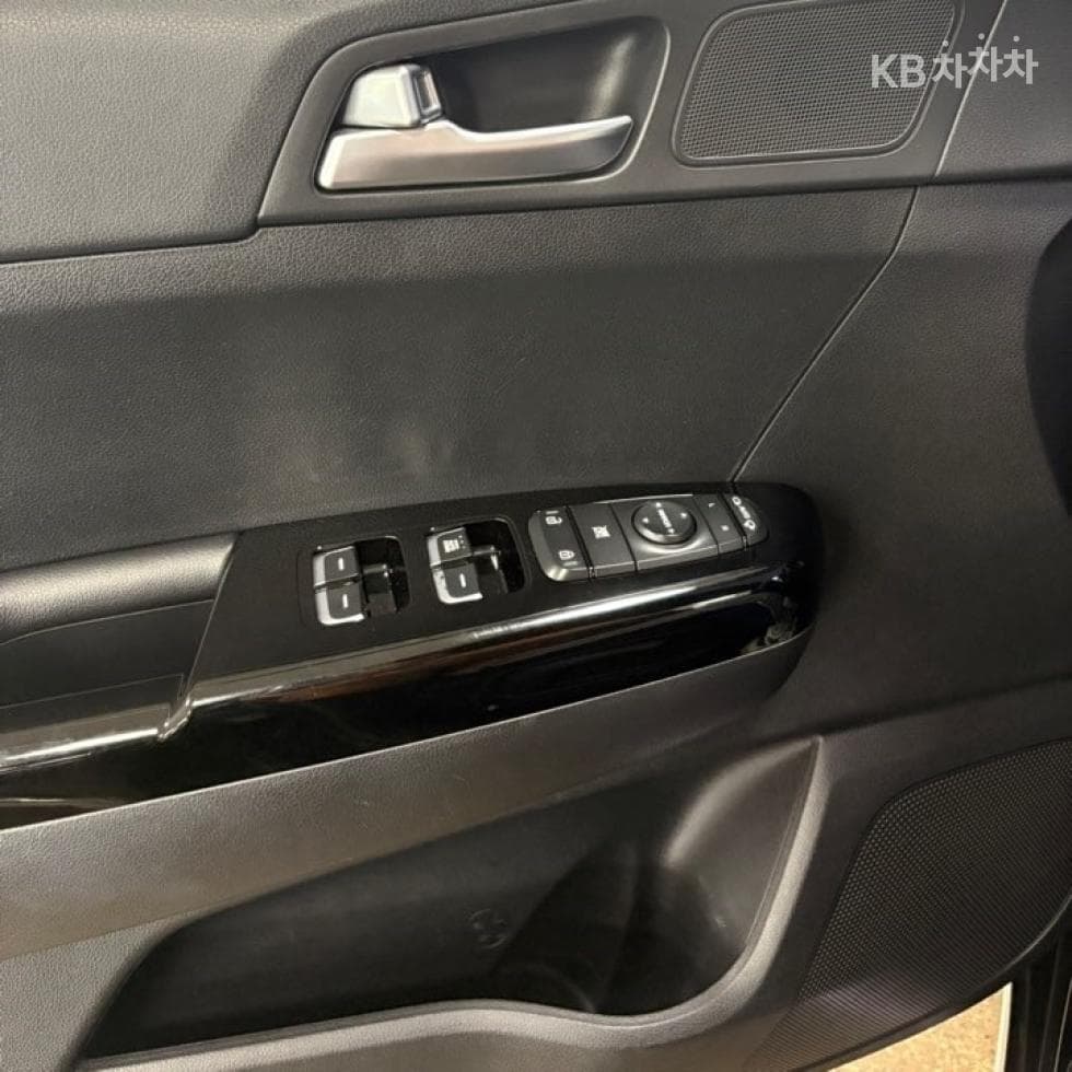 Kia Sportage 4th generationDiesel 2.0 2WD Prestige - 15