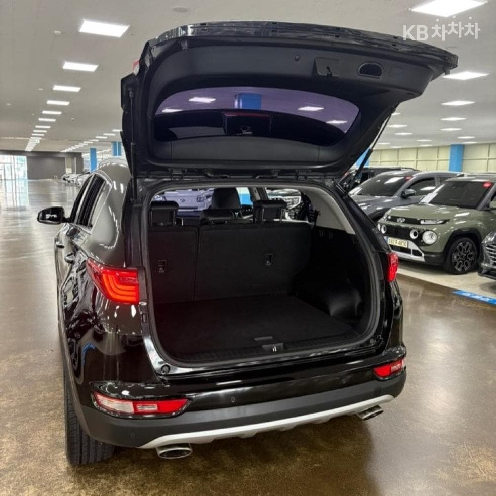 Kia Sportage 4th generationDiesel 2.0 2WD Prestige - 17