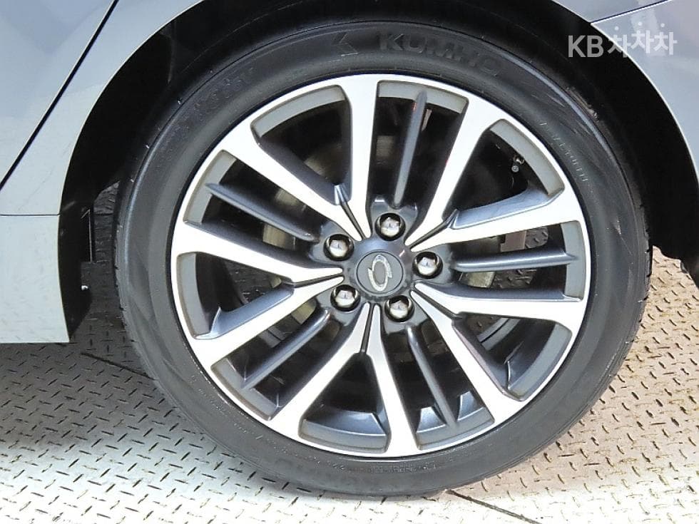 Рено Корея ALL New SM7 노바2.0 LPe За хора с увреждания - 20