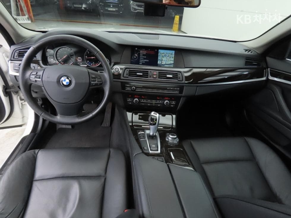 BMW 5 Серия520d - 7