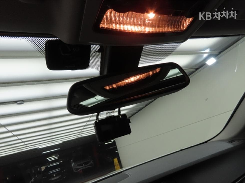 BMW 5 Серия520d - 15