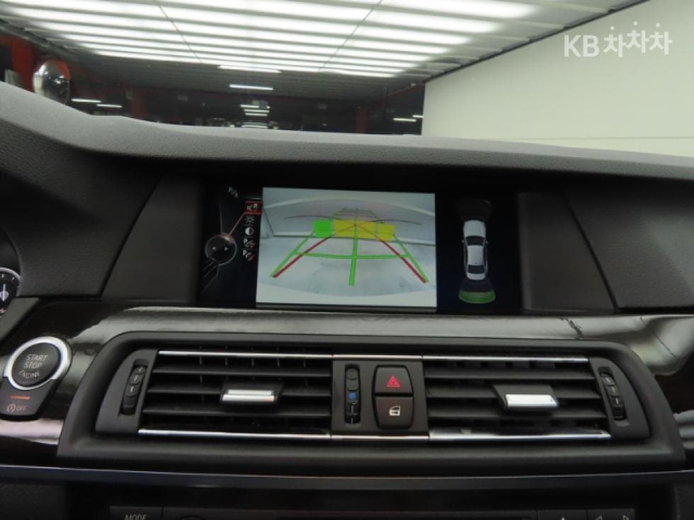 BMW 5 Серия520d - 17