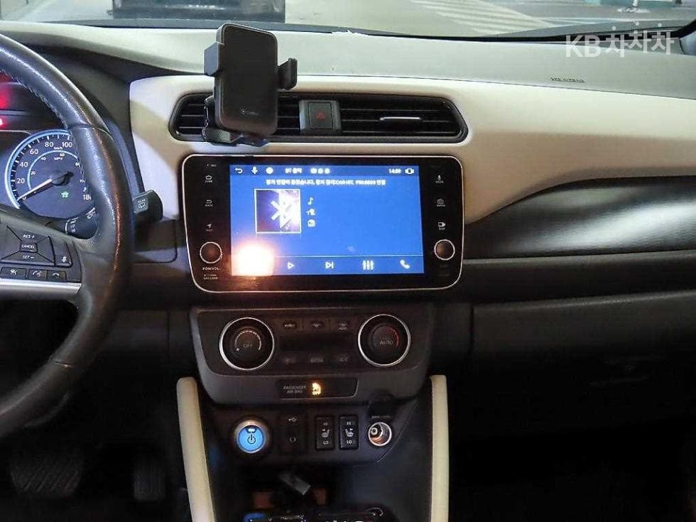 Nissan New 리프SL - 11