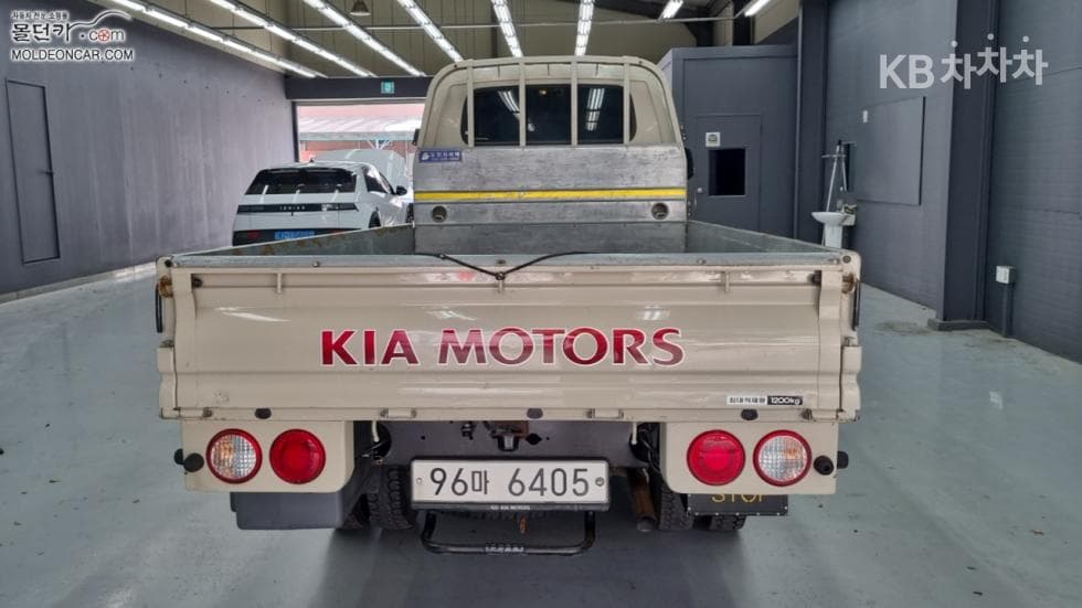 Kia The New (facelift) Bongo 3 (light truck)1.2Ton 표준캡 Extra Long 2WD GL - 4