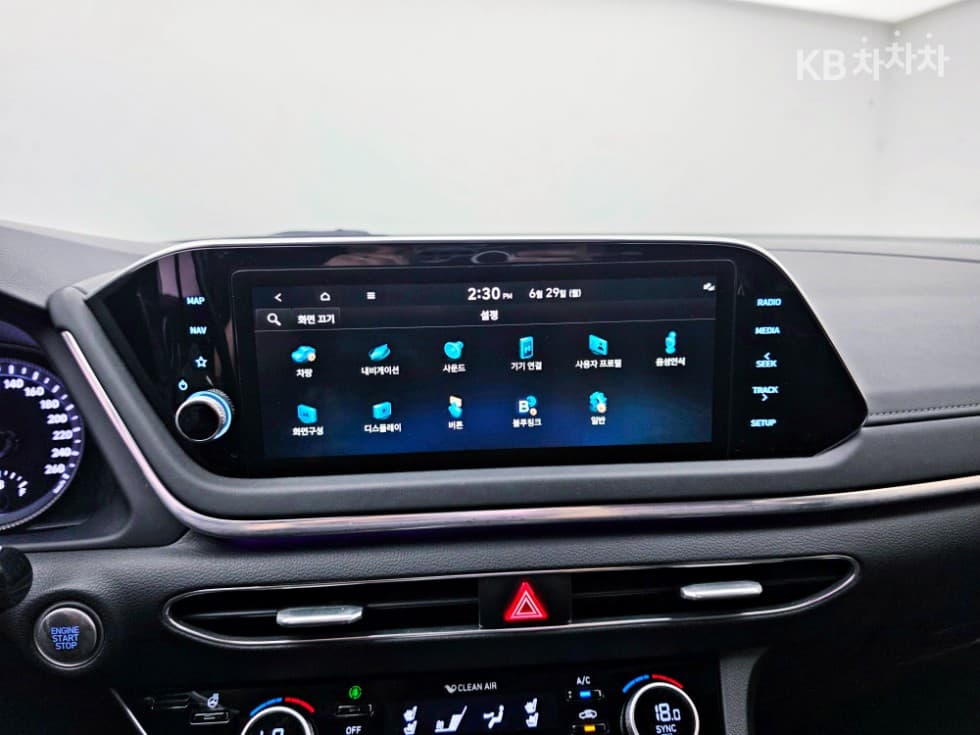 Hyundai Sonata (DN8)2.0 Premium Plus - 10