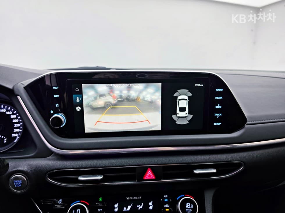 Hyundai Sonata (DN8)2.0 Premium Plus - 12