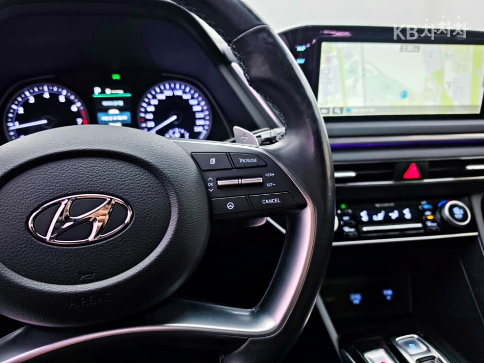 Hyundai Sonata (DN8)2.0 Premium Plus - 15