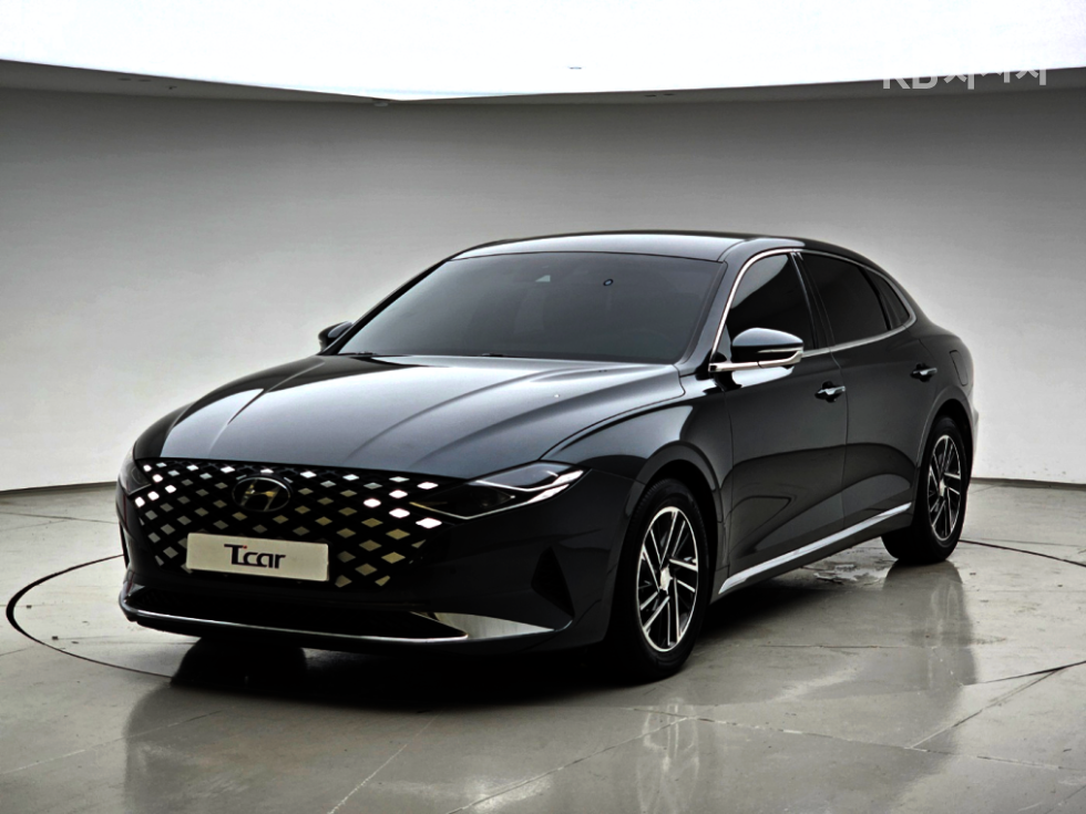 Hyundai The New (facelift) Grandeur (Azera) 2.5 Premium 초이스 - Image 1
