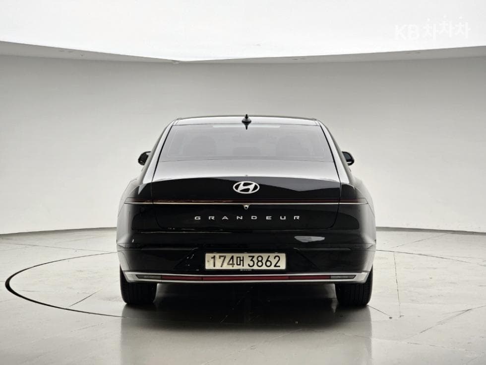 Hyundai The All New Grandeur (Azera)2.5L gasoline 2WD Premium - 4
